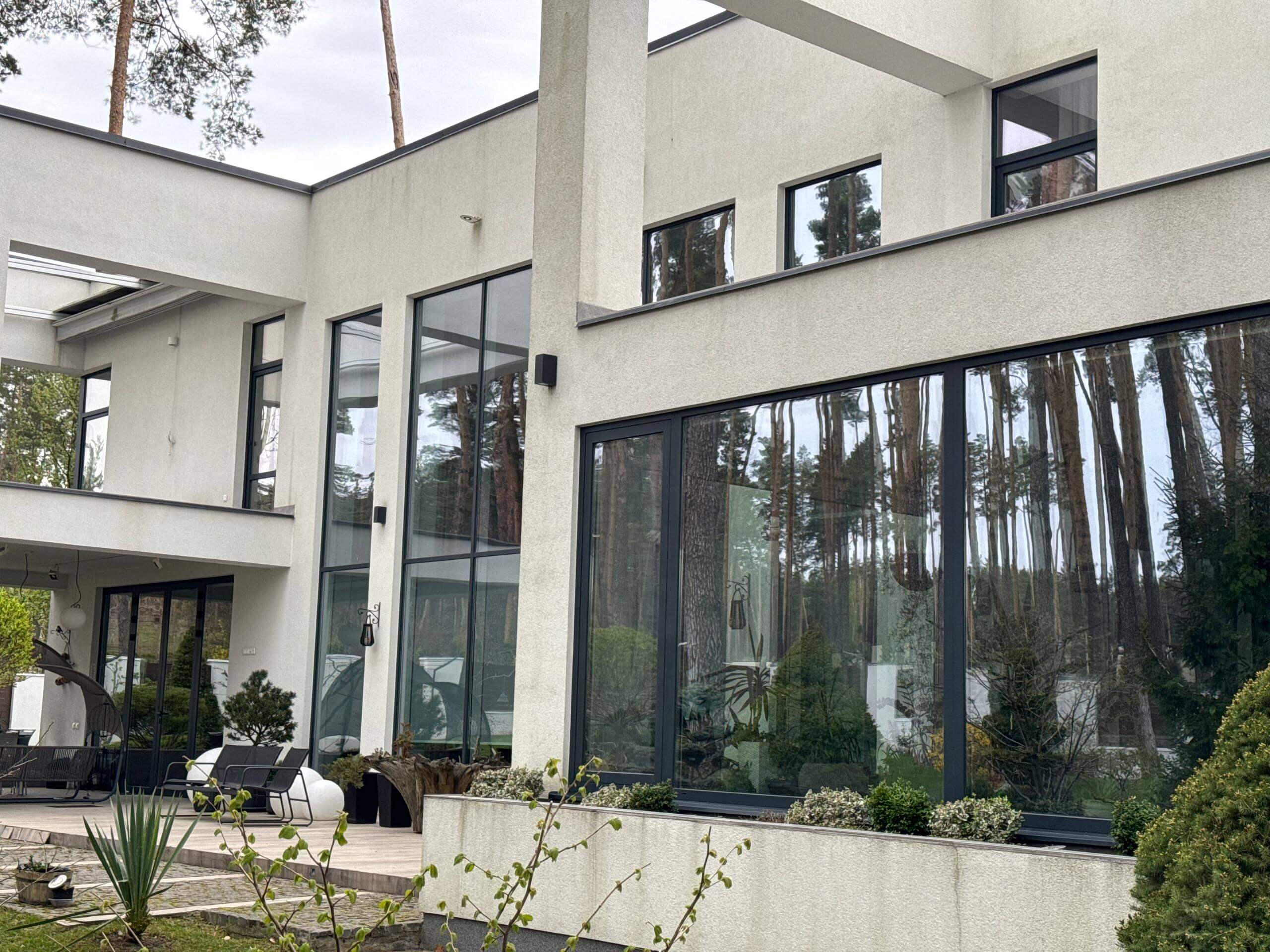 Фарбування пластикових вікон у Києві